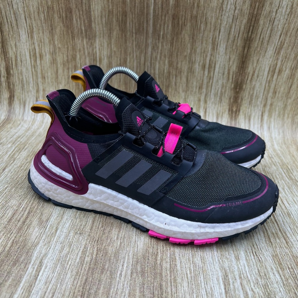Adidas UltraBoost C.RDY‎ Winter Women's Size 6 Running Shoes Black Pink Q46489